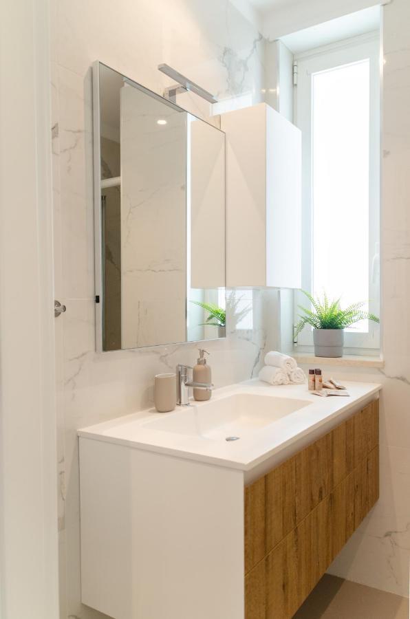Apulialux Seaview Prestige Apt / Jacuzzi + Parking Apartment Полиняно а Маре Екстериор снимка