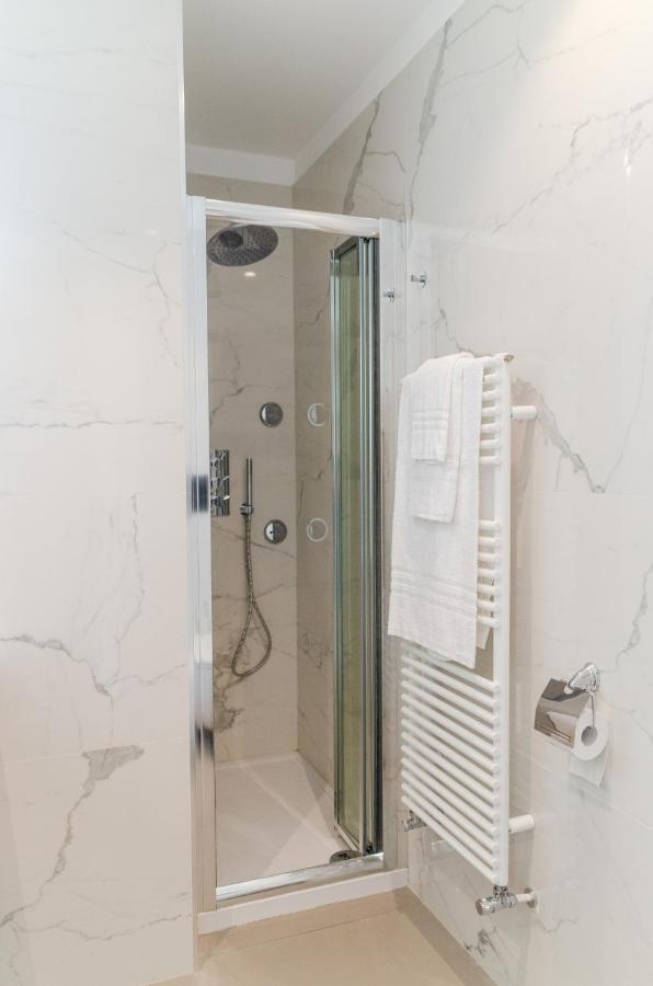 Apulialux Seaview Prestige Apt / Jacuzzi + Parking Apartment Полиняно а Маре Екстериор снимка